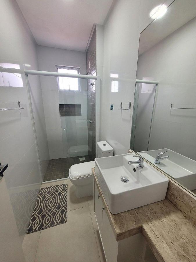 302- Com Piscina Em